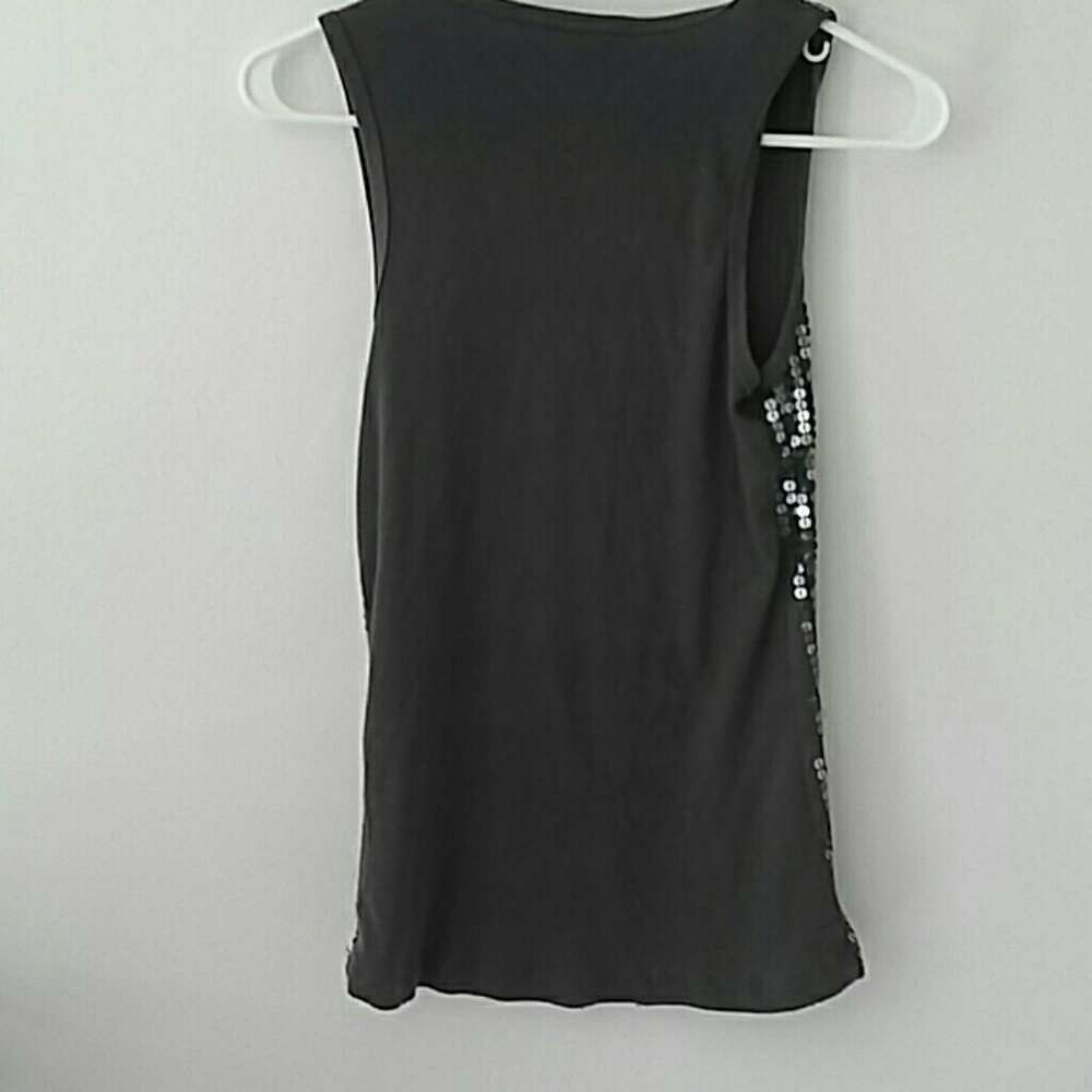 4/20 Sequin top - Picture 2 of 3